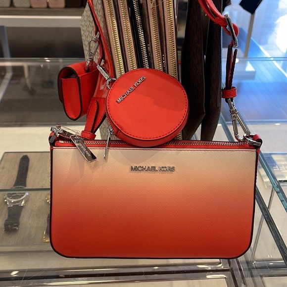 Michael Kors Jet Set Travel Tech Attached with Adjustable Coral Reef Crossbody - Picture 4 of 16